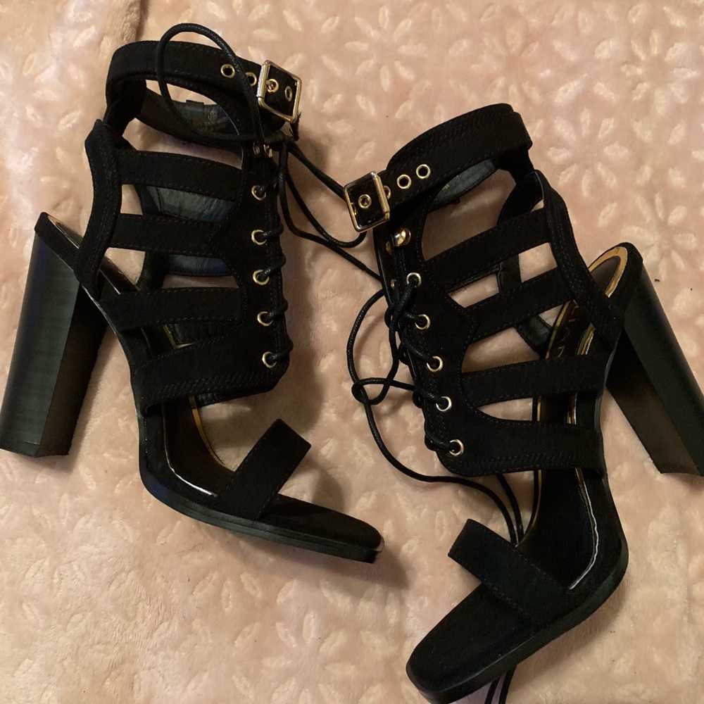New Black lace up Heels with buckle 7 1/2